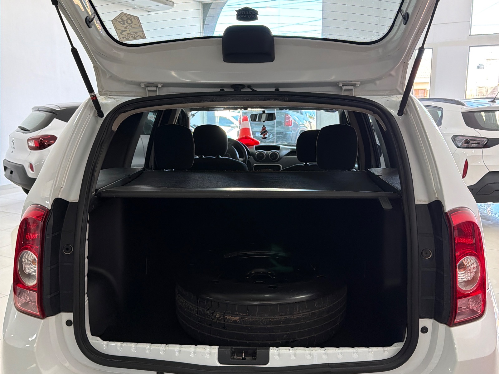 Renault Duster 1.6 confort plus 2014 — Baúl